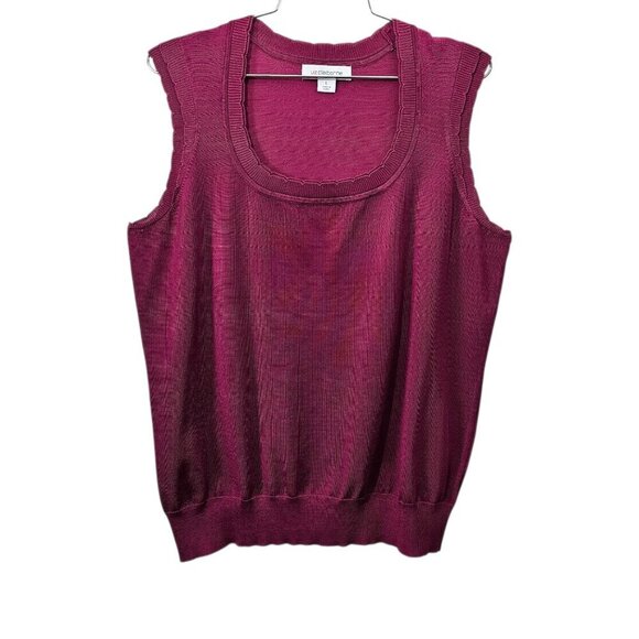 Liz Claiborne Tops - Liz Claiborne Sleeveless Scalloped Knit Raspberry Tank Top